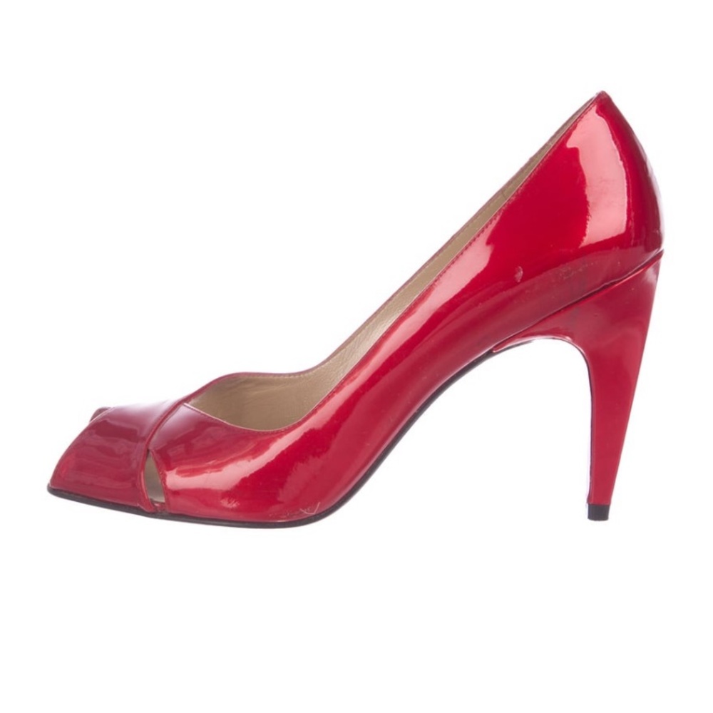 Red Quasar Stuart Weitzman